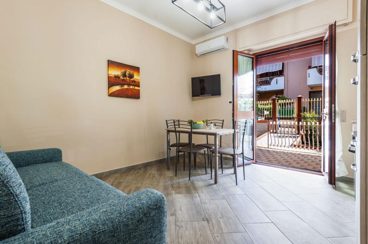 Lemon Tree Apartments By Wonderful Italy Giardini-Naxos Exterior foto