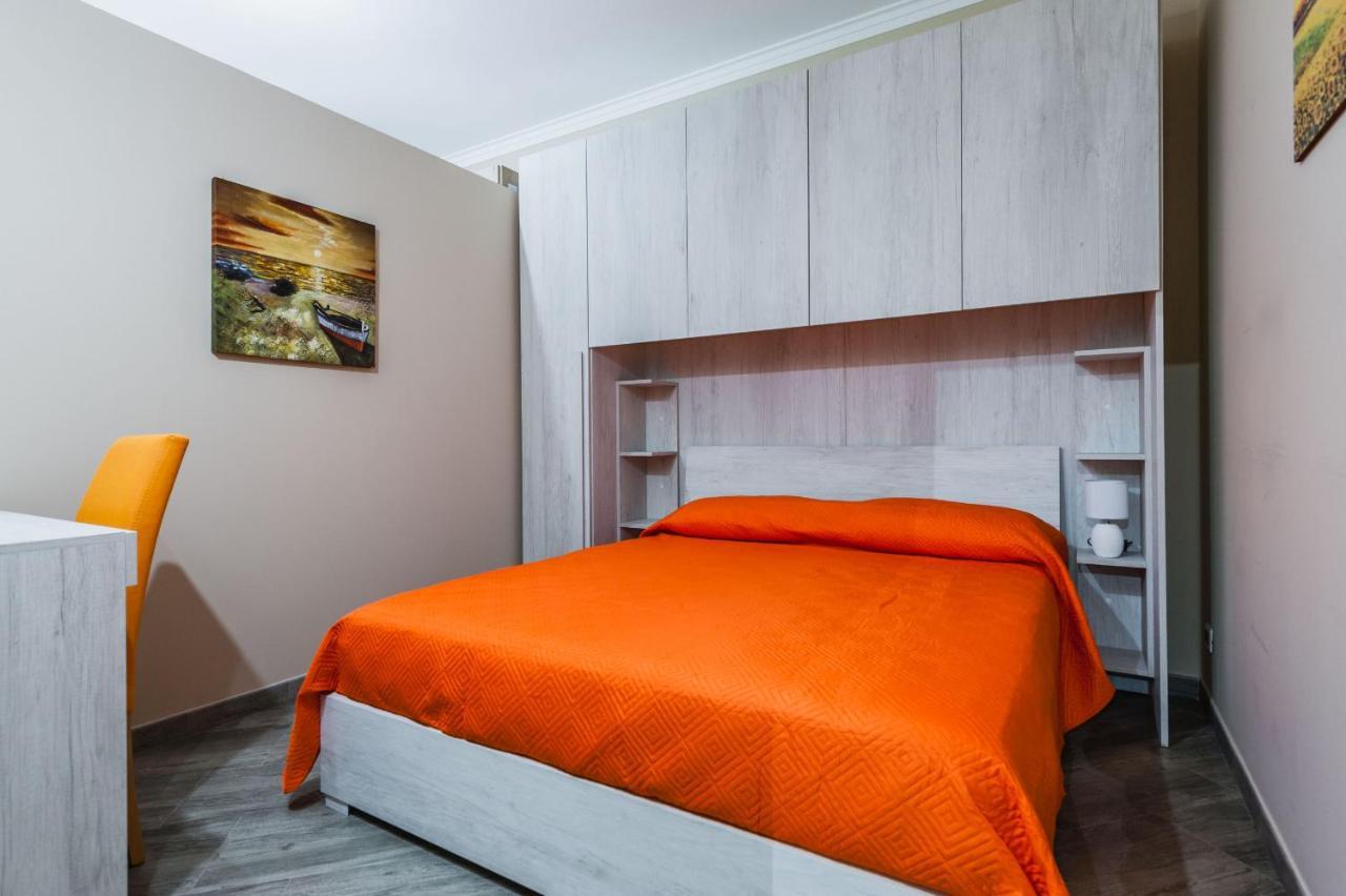 Lemon Tree Apartments By Wonderful Italy Giardini-Naxos Exterior foto